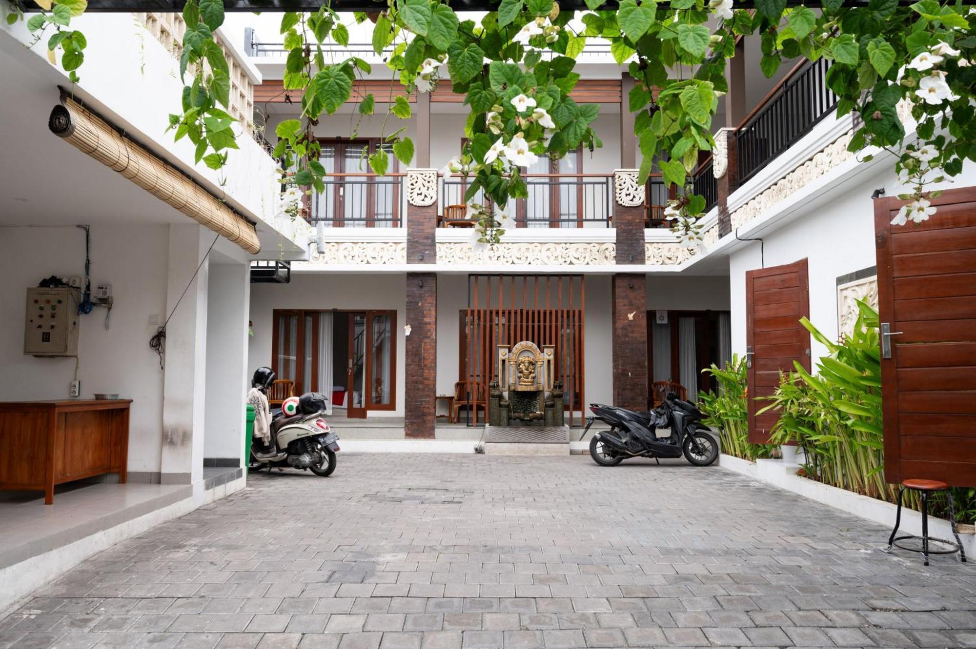 Reddoorz Plus At Yasa'S Living Denpasar Sanur Extérieur photo