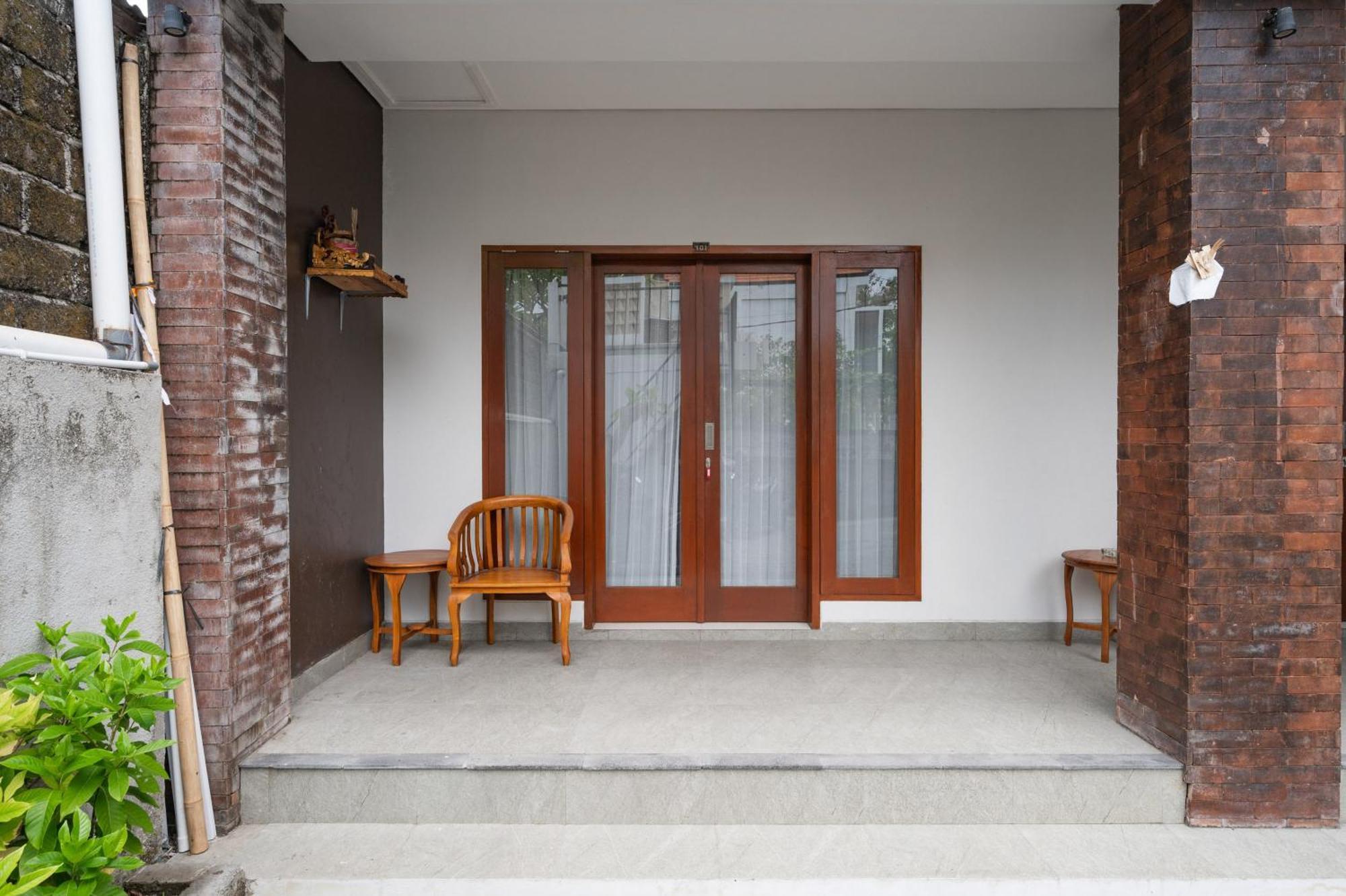 Reddoorz Plus At Yasa'S Living Denpasar Sanur Extérieur photo